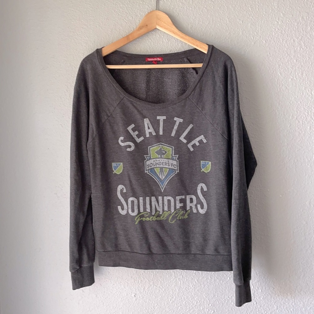 Mitchell & Ness women’s sweater